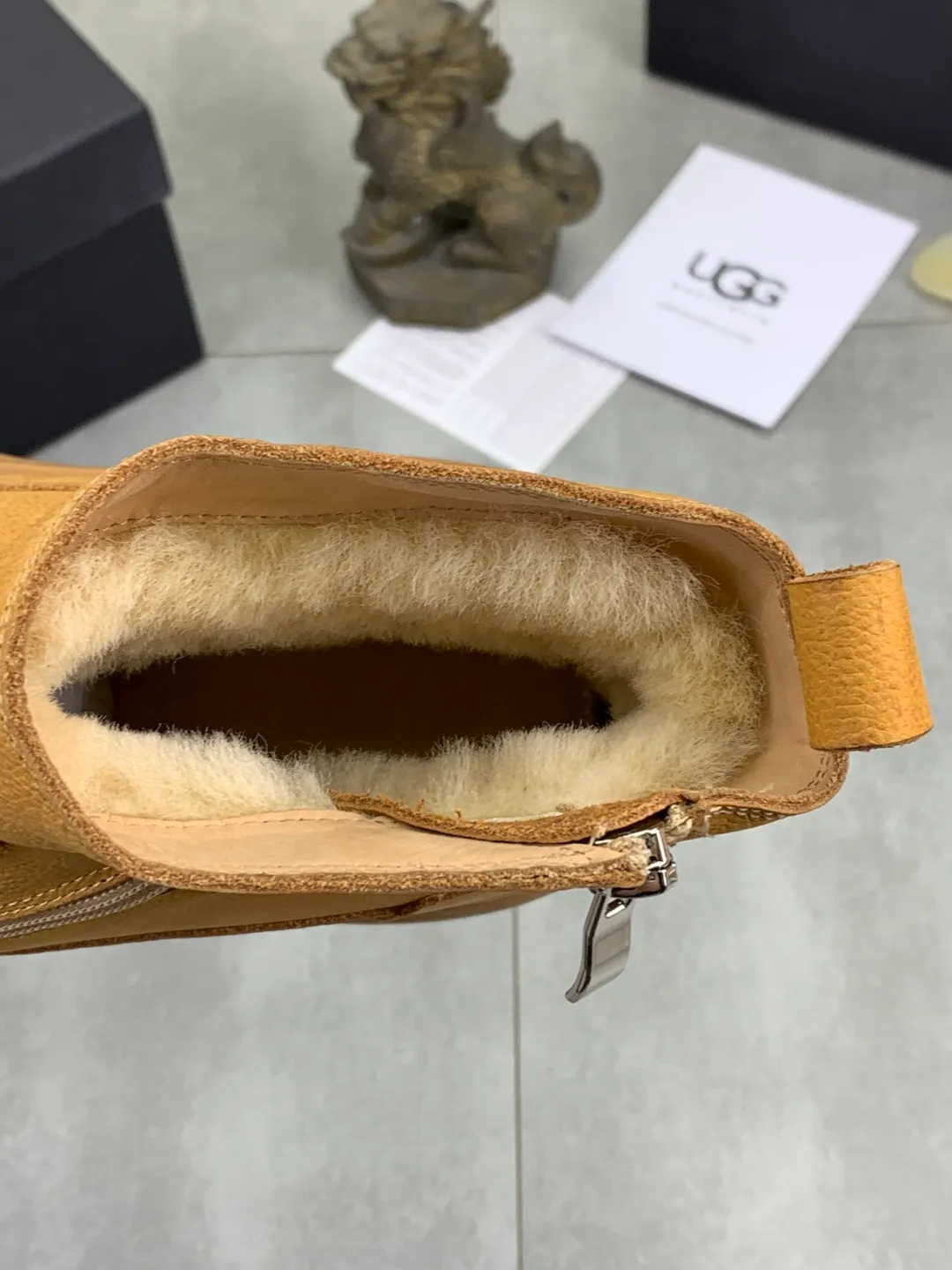 Men's men's shoes 💰P660 New arrival 🆕🆕🆕 IUGGI Men's British retro Martin boots Winter new men's outdoor hiking boots First layer of cowhide on the outside and wool on the inside Comfortable and warm Rubber sole sole Non-slip and firm Trendy and fashionable Casual and versatile Size: 38-44 (45 customized) Color: three colors